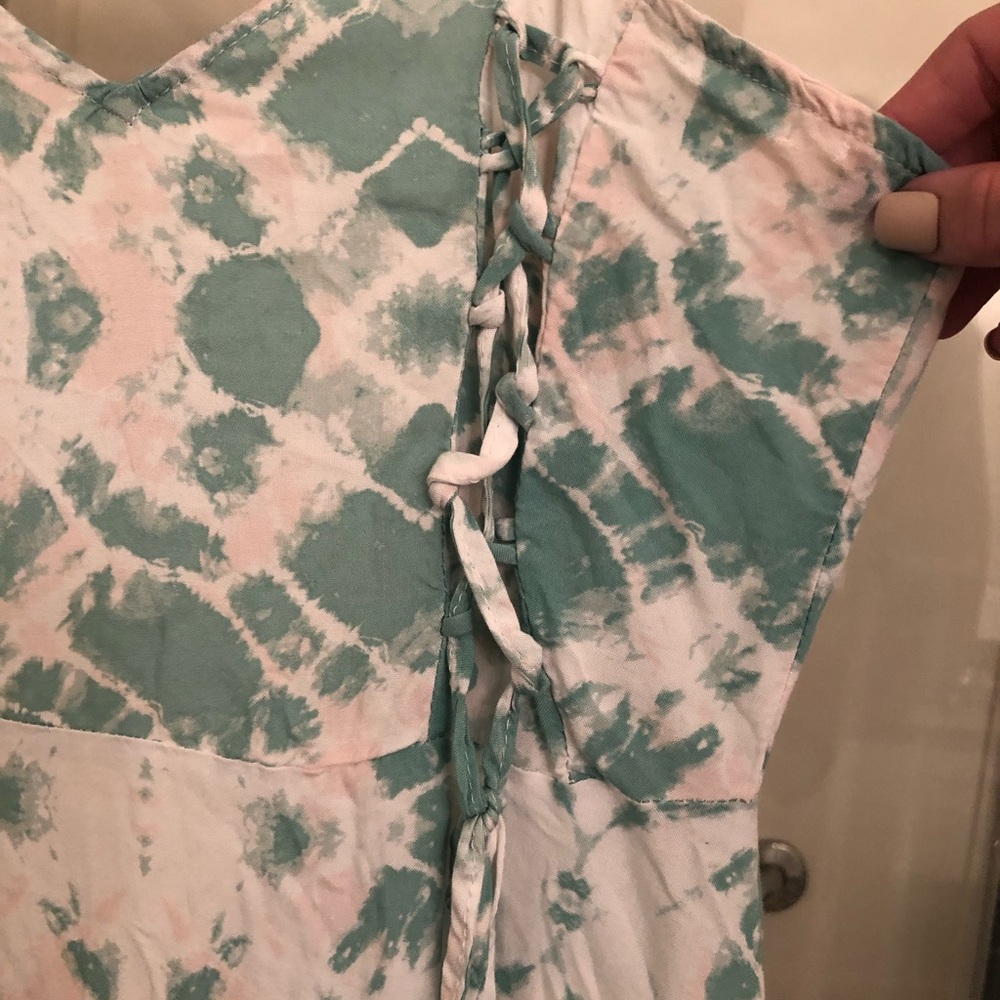 Dress - Picture 2 of 4